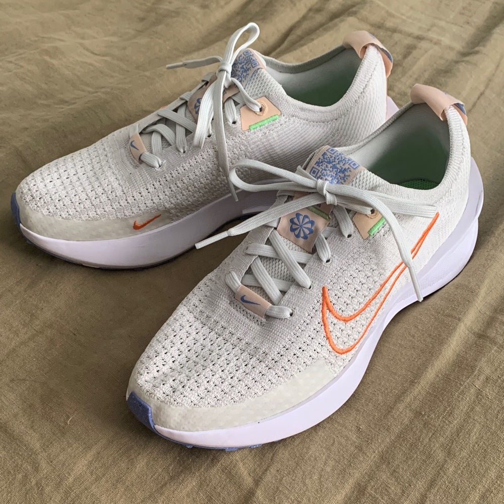 Nike Interact Run Road Running Shoes